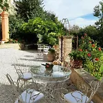 Corte Landriani 3* Montefelcino