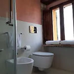 Corte Landriani לינה וארוחת בוקר Montefelcino