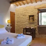 לינה וארוחת בוקר Corte Landriani 3*