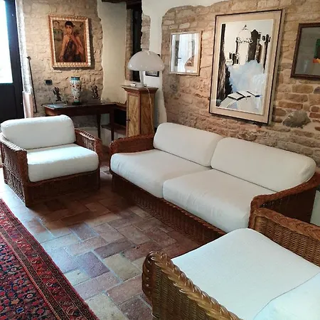 Corte Landriani לינה וארוחת בוקר
