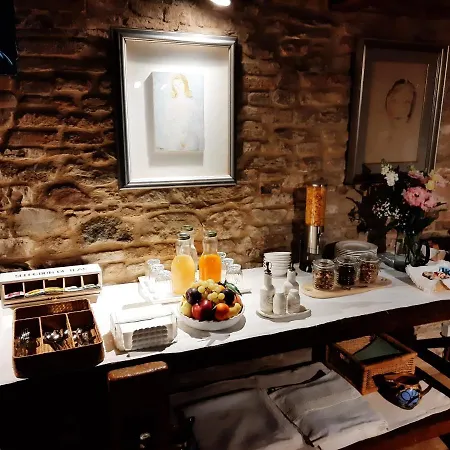 Corte Landriani לינה וארוחת בוקר Montefelcino