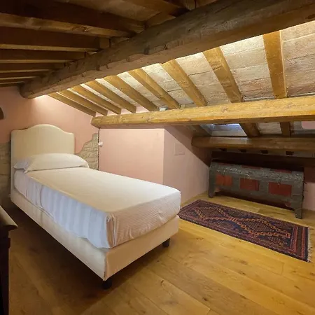 ベッド・アンド・ブレックファスト Corte Landriani 3*