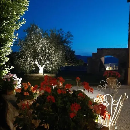 Corte Landriani ベッド・アンド・ブレックファスト Montefelcino