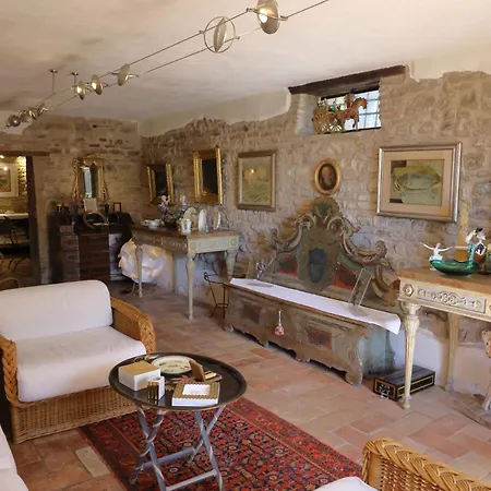 Corte Landriani ベッド・アンド・ブレックファスト Montefelcino