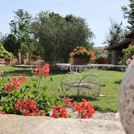 Corte Landriani Montefelcino